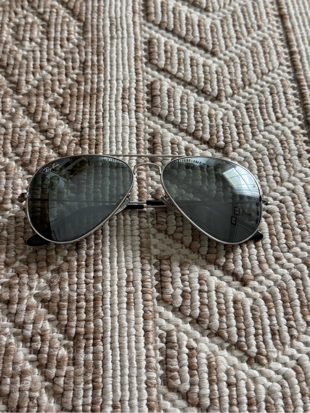 Ray-Ban Aviator Sunglasses Silver Frame Gray Lenses